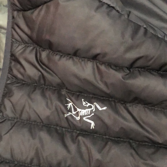 Arc’teryx • Lightweight Cerium SL Size Extra Large - Picture 3 of 11